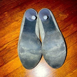 Slightly worn 6” stiletto platform shoe